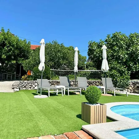 With Pool In Brzac-insel Krk 53520 Vikendica *